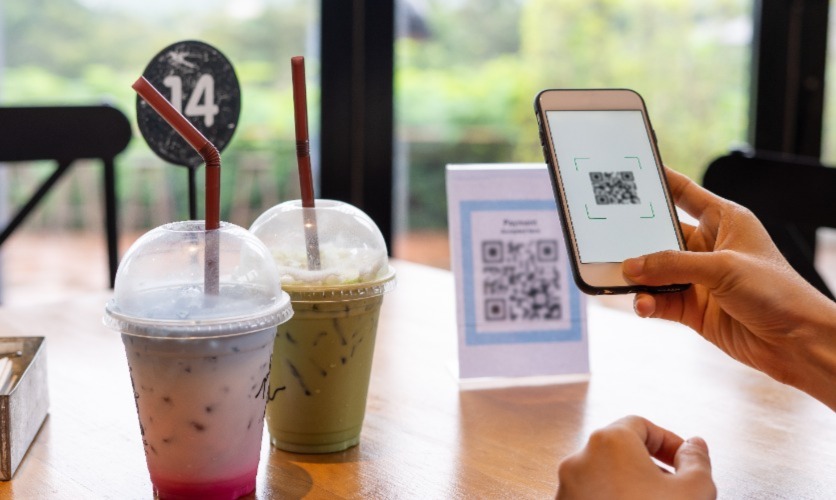 What are the benefits of using QR codes in marketing? 
